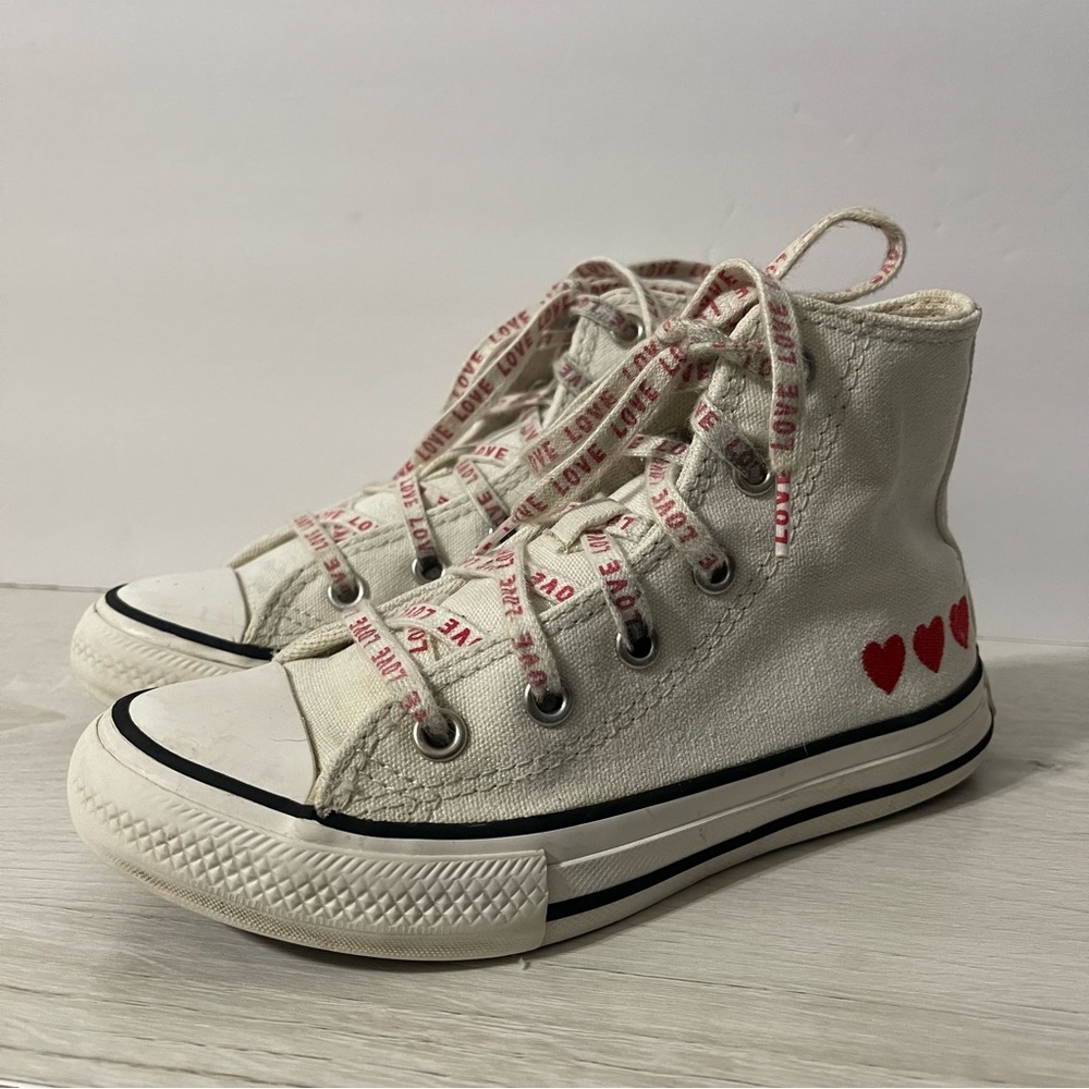 Converse Chuck Taylor All Star Crafted High PS 'Embroidered Hearts' Size 12